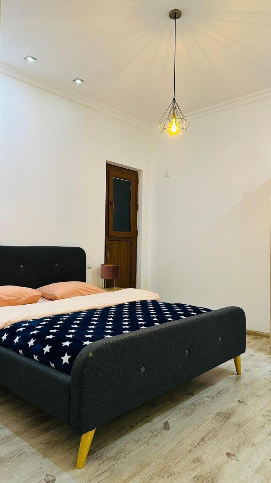 Sweet Apartment In Kutaisi Eksteriør bilde