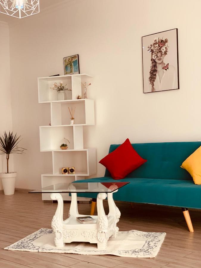 Sweet Apartment In Kutaisi Eksteriør bilde