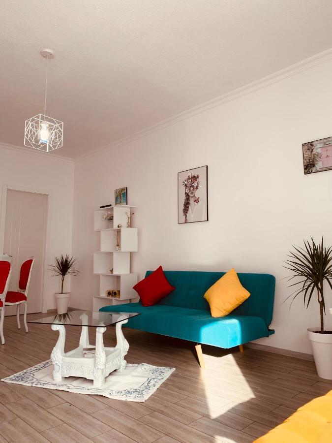 Sweet Apartment In Kutaisi Eksteriør bilde