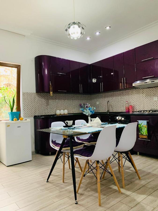 Sweet Apartment In Kutaisi Eksteriør bilde