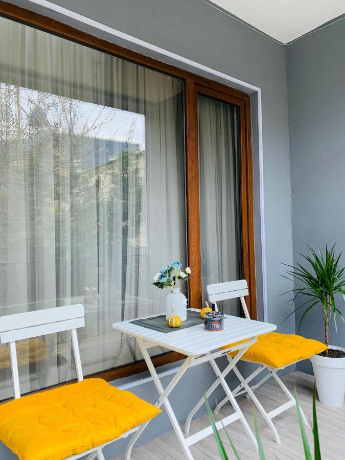Sweet Apartment In Kutaisi Eksteriør bilde