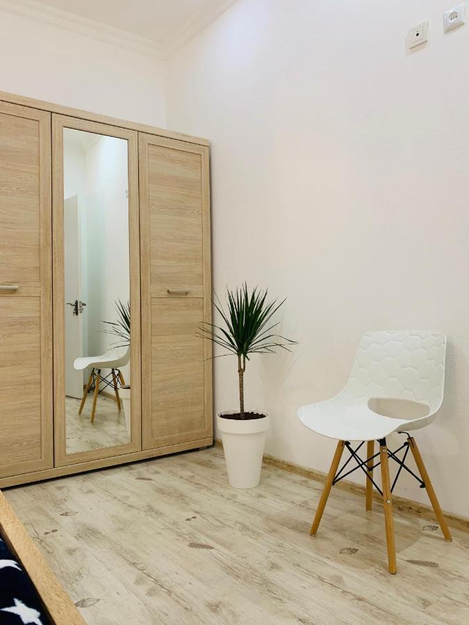 Sweet Apartment In Kutaisi Eksteriør bilde