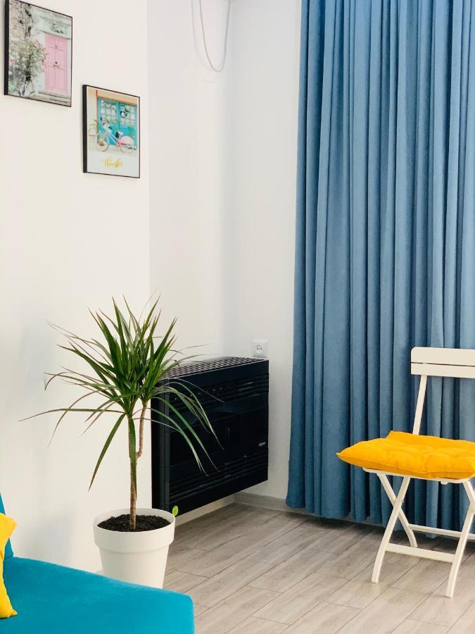 Sweet Apartment In Kutaisi Eksteriør bilde